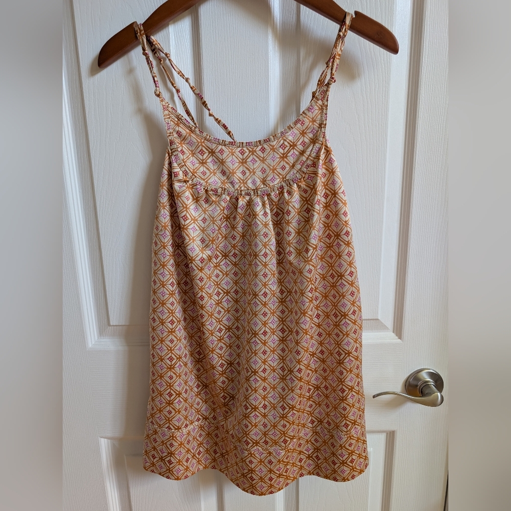 BCBGeneration Geometric Patterned Crossback Top